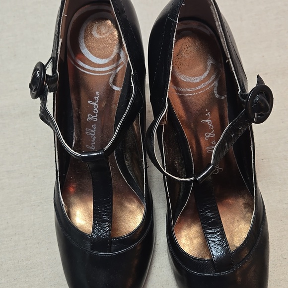Gabrielle Rocha Shoes - Black leather 3 inch heels size 8w,Gabriella Rocha
